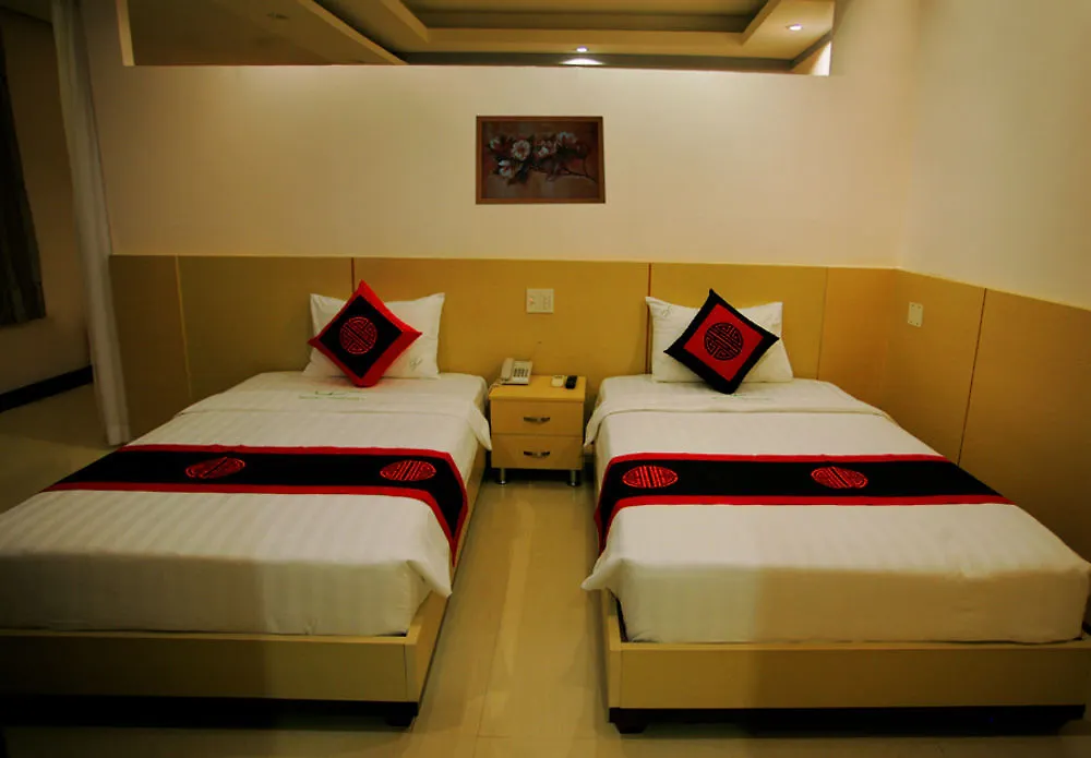 Le Duong Hotel 나트랑 3*,